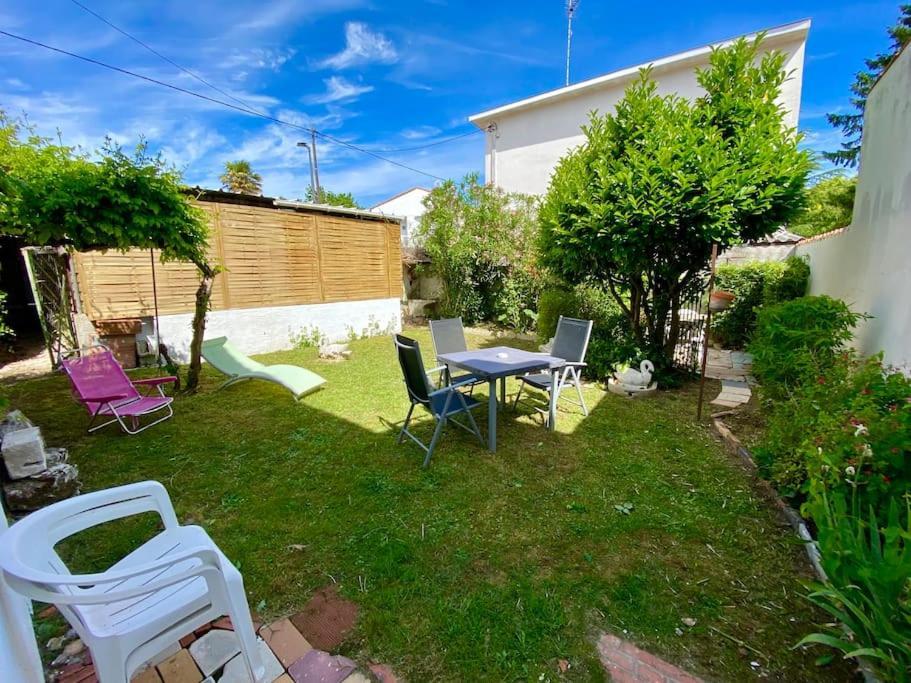 Maison De Vacances Climatisee 4 Etoiles Saint-Georges-de-Didonne Esterno foto