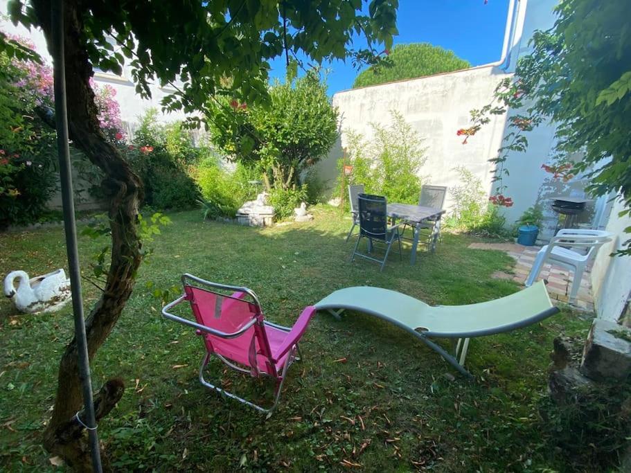 Maison De Vacances Climatisee 4 Etoiles Saint-Georges-de-Didonne Esterno foto